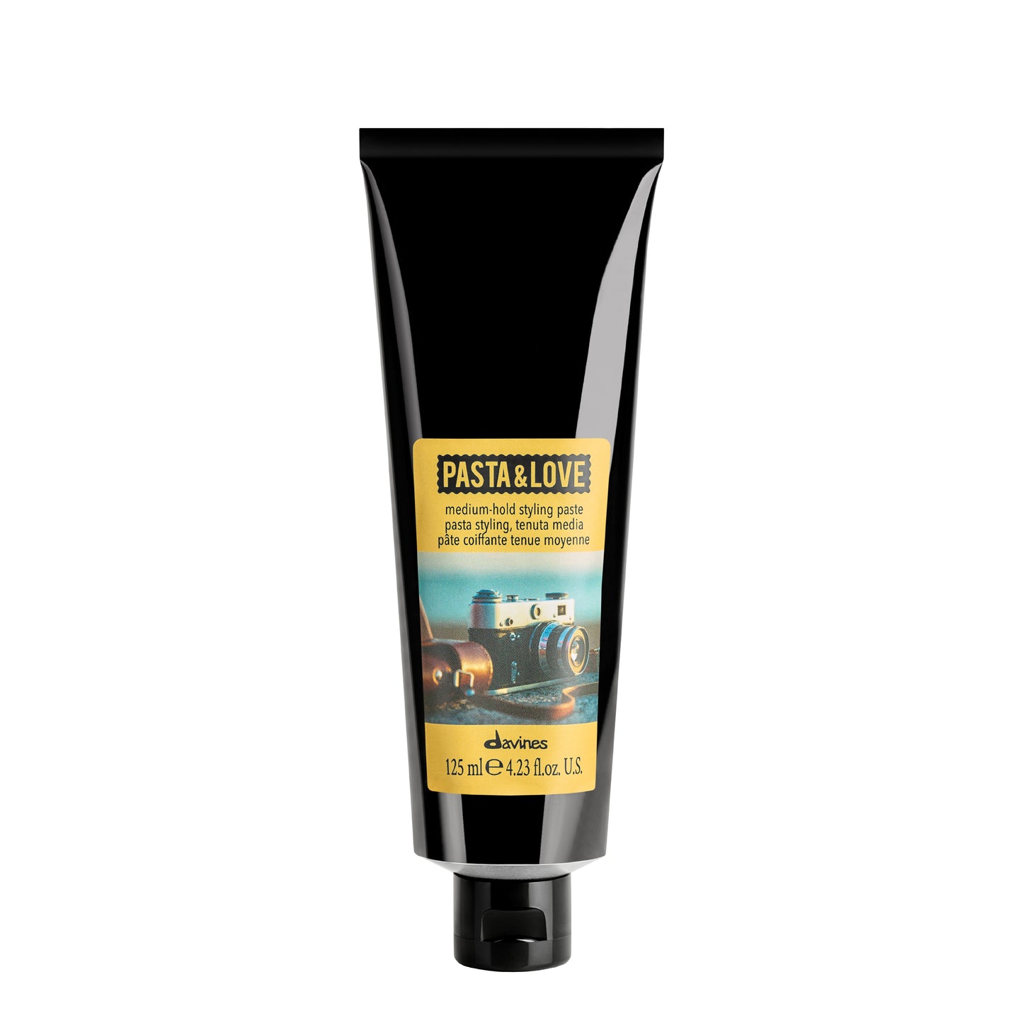 Pasta & Love Medium Hold Styling Paste muotoiluvoide metallituubissa