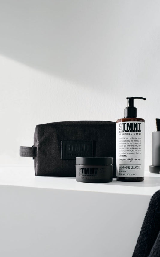 STMNT Lahjapaketti miehelle Matte Paste, All In One Cleanser ja musta toilettilaukku