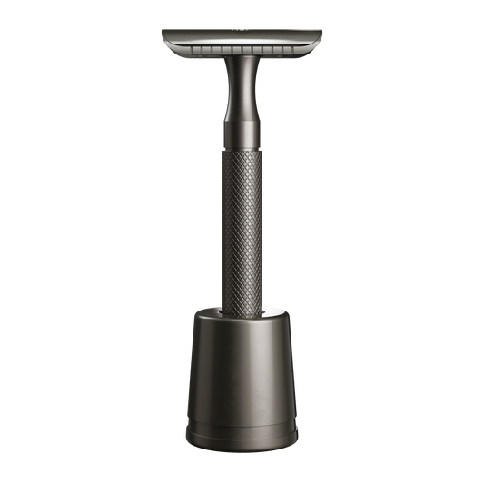 The Beard Struggle Seax Double Edge Razor with Stand Partahöylä telineellä