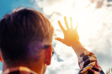 Tarvitseeko iho suojaa auringolta? Entä hiukset?