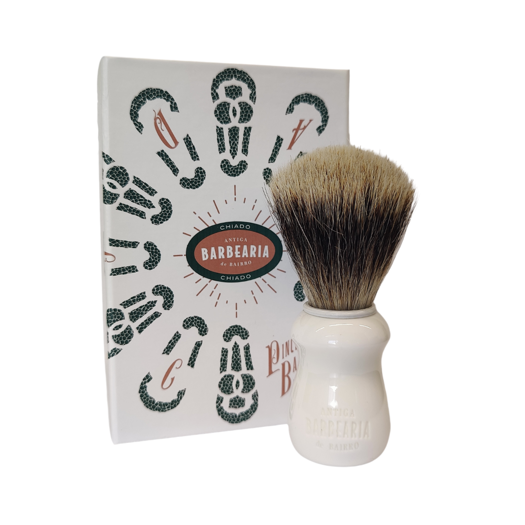 Antiga Barberia de Bairro Partasuti valkoinen