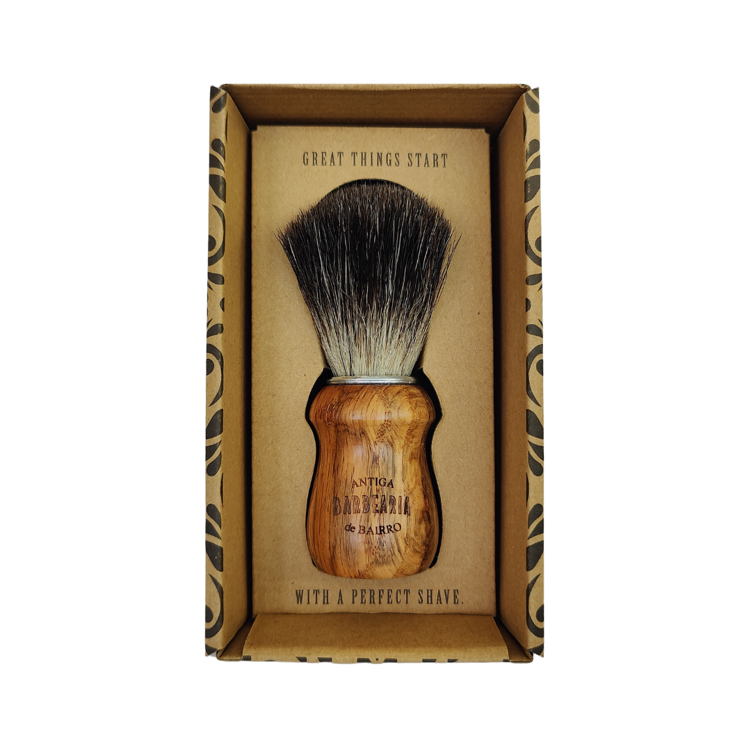 Antiga Barberia de Bairro Partasuti Puukahvalla pakkaus