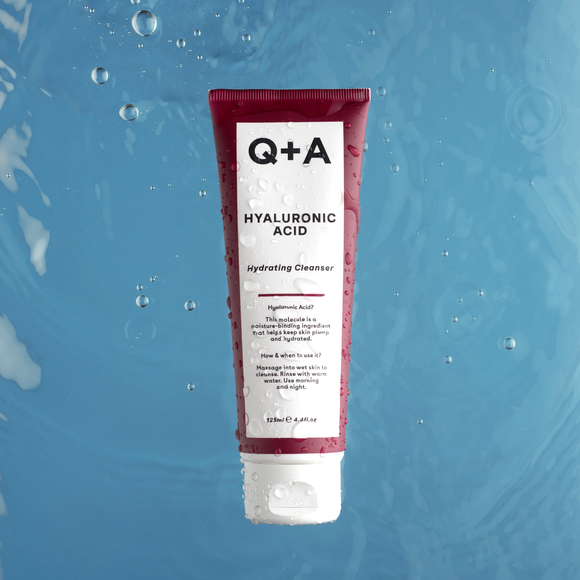 Q+A Hyaluronic Acid Hydrating Cleanser - kosteuttava kasvojenpuhdistusaine kosteutta sitova hyaluronihappo 125ml