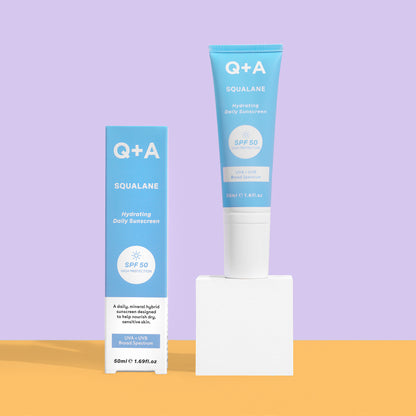 Q+A Squalane Hydrating Daily Sunscreen SPF50 kosteuttava aurinkovoide aurinkosuoja aurinkorasva UVA+UVB pakkaus sininen sky blue